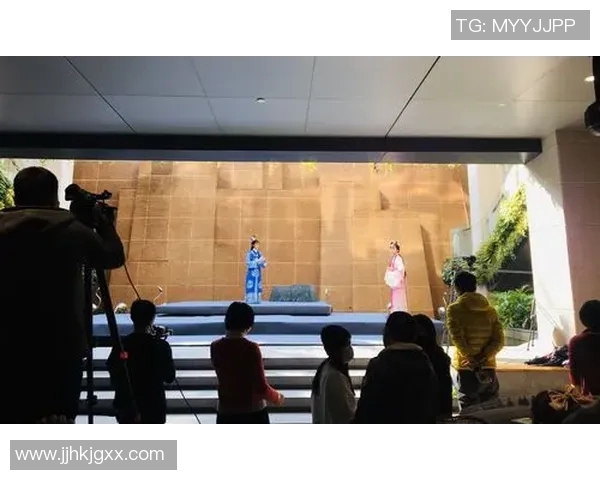 西安街舞队的蜕变之旅：从街头文化到专业舞台的成长记录