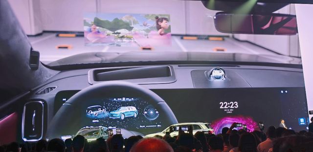 星空电子问界M8正式上市：以尖端科技重塑家庭聪慧出行新标杆(图2)